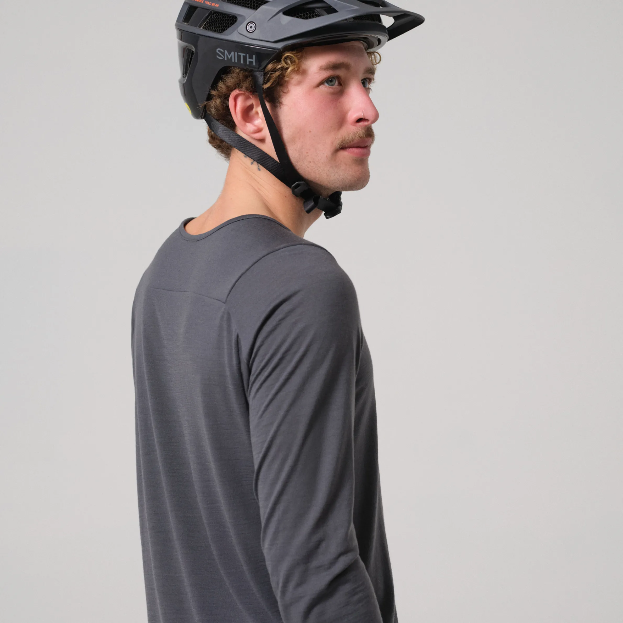 Rapha T-shirts & Tops|Men's Trail Merino Long Sleeve T-shirt DarkGrey/Black