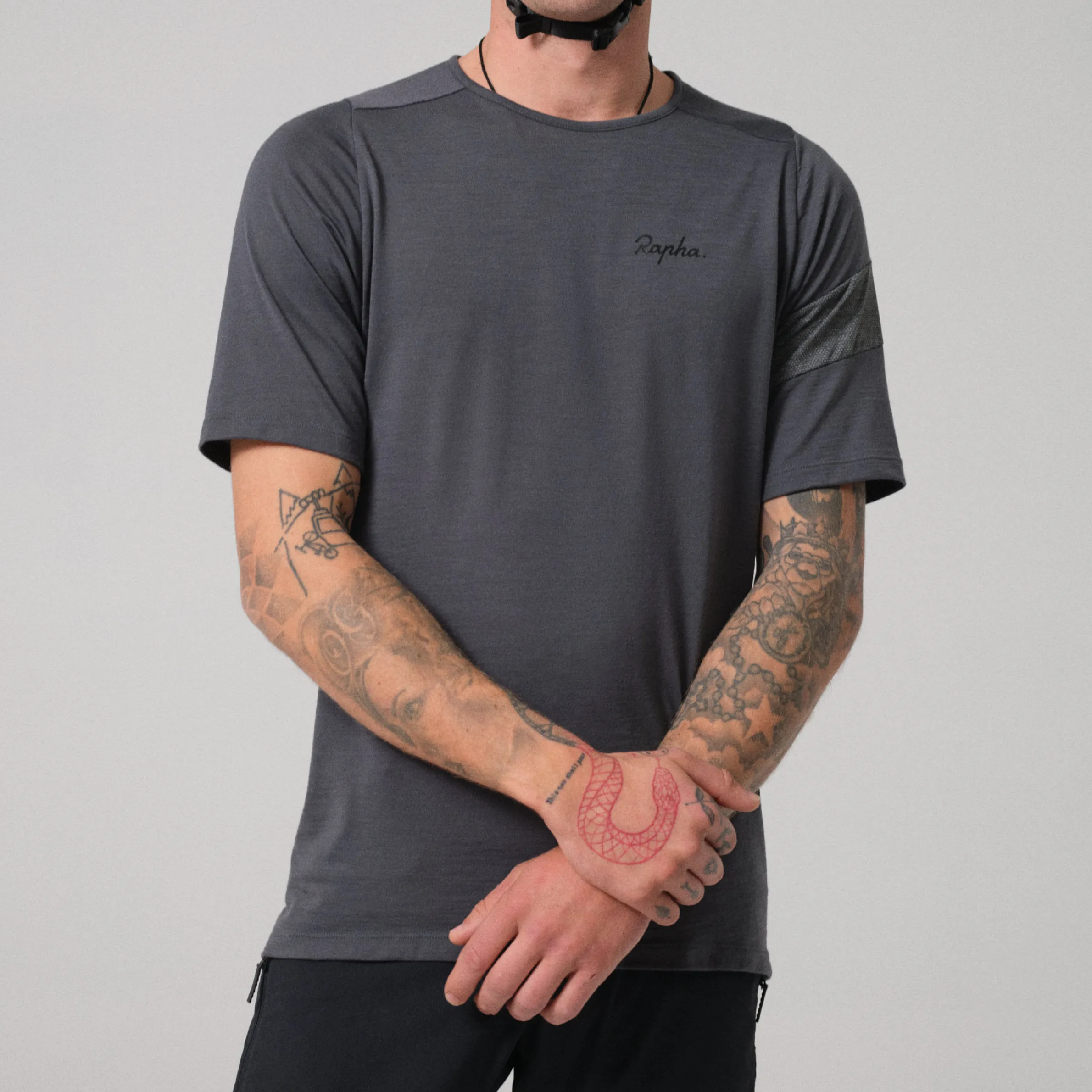 Rapha T-shirts & Tops|Men's Trail Merino Short Sleeve T-shirt DarkGrey/Black